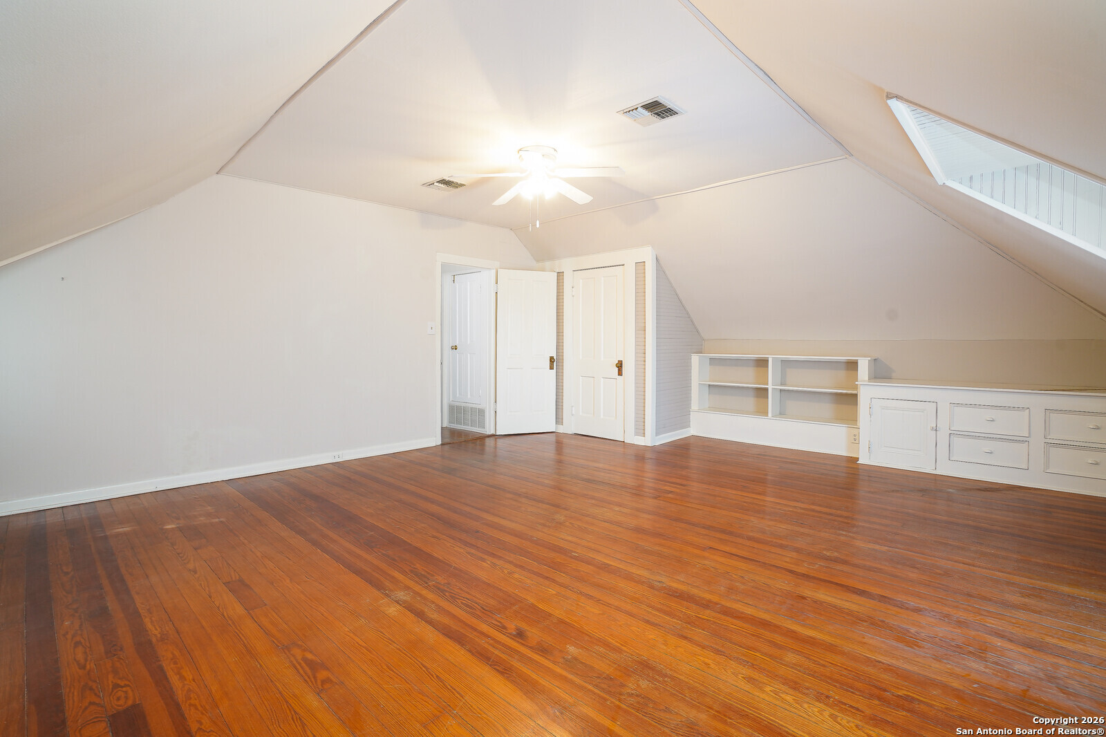 501 W French Place San Antonio TX 78212