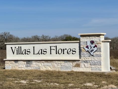 712 County Road 320 Floresville TX 78114