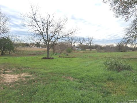7431 & 7433 Real Road China Grove TX 78263