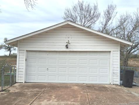 7431 & 7433 Real Road China Grove TX 78263