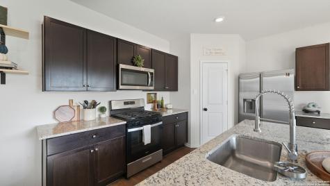 150 Legendary Trail Loop Floresville TX 78114