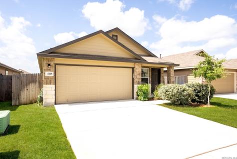 12118 Pease River San Antonio TX 78245