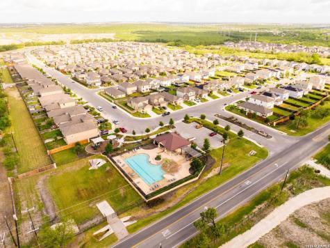 12118 Pease River San Antonio TX 78245