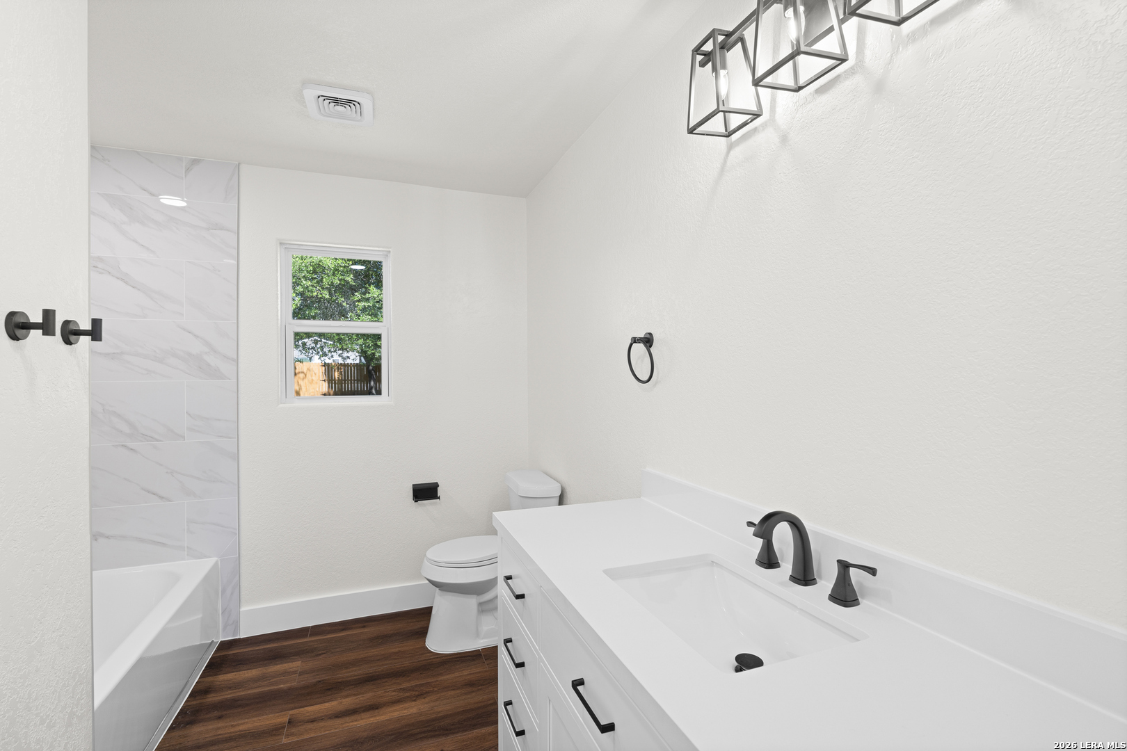 614 S Columbus Street Fredericksburg TX 78624