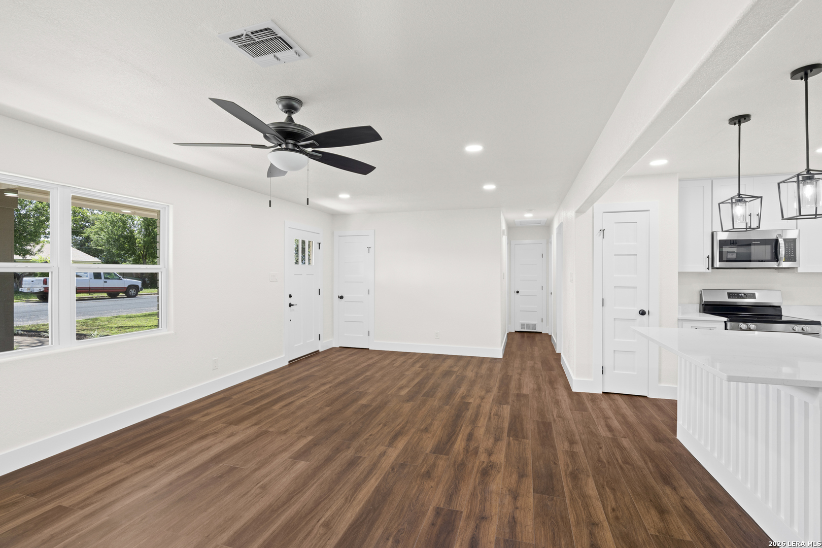 614 S Columbus Street Fredericksburg TX 78624