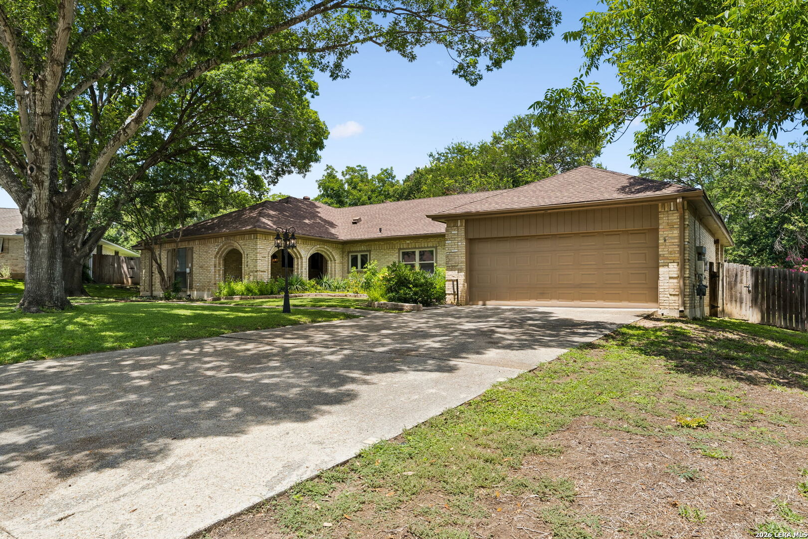 8706 Golden View Windcrest TX 78239