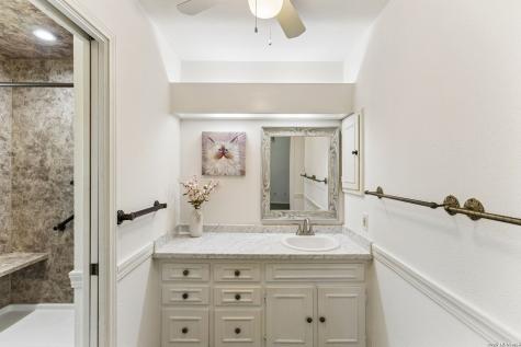 8706 Golden View Windcrest TX 78239