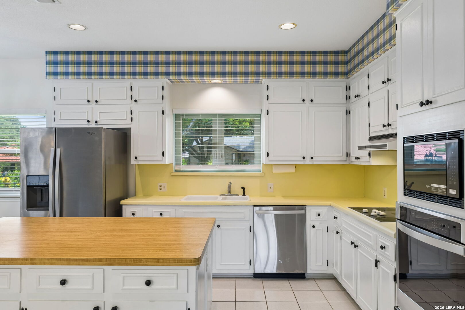 8706 Golden View Windcrest TX 78239
