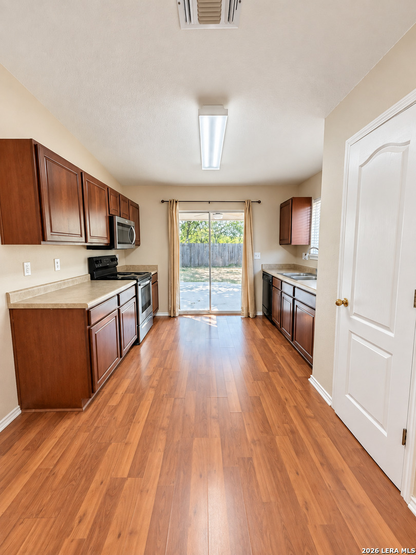9215 Dublin Moor San Antonio TX 78254