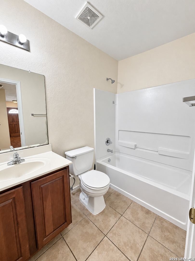 9215 Dublin Moor San Antonio TX 78254