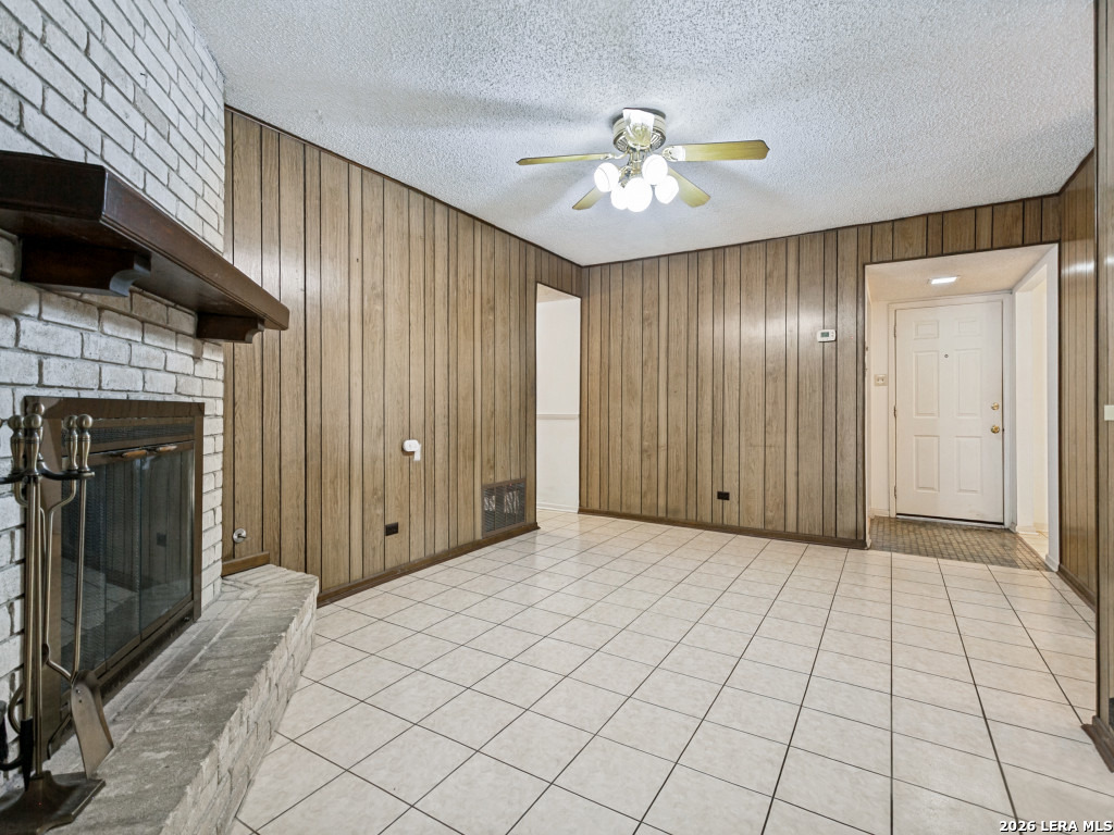 7331 Crownpiece San Antonio TX 78240