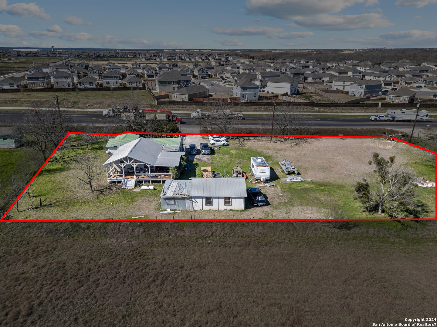 6048 Camino Real Maxwell TX 78656