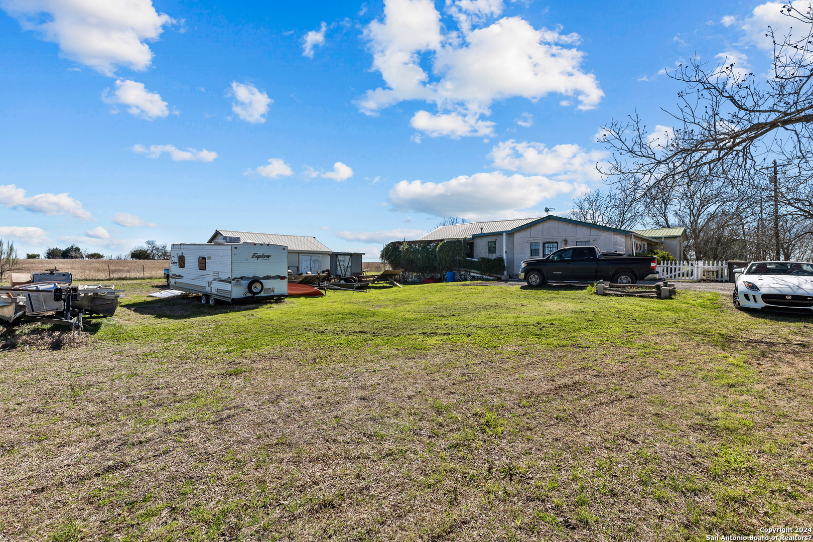 6048 Camino Real Maxwell TX 78656