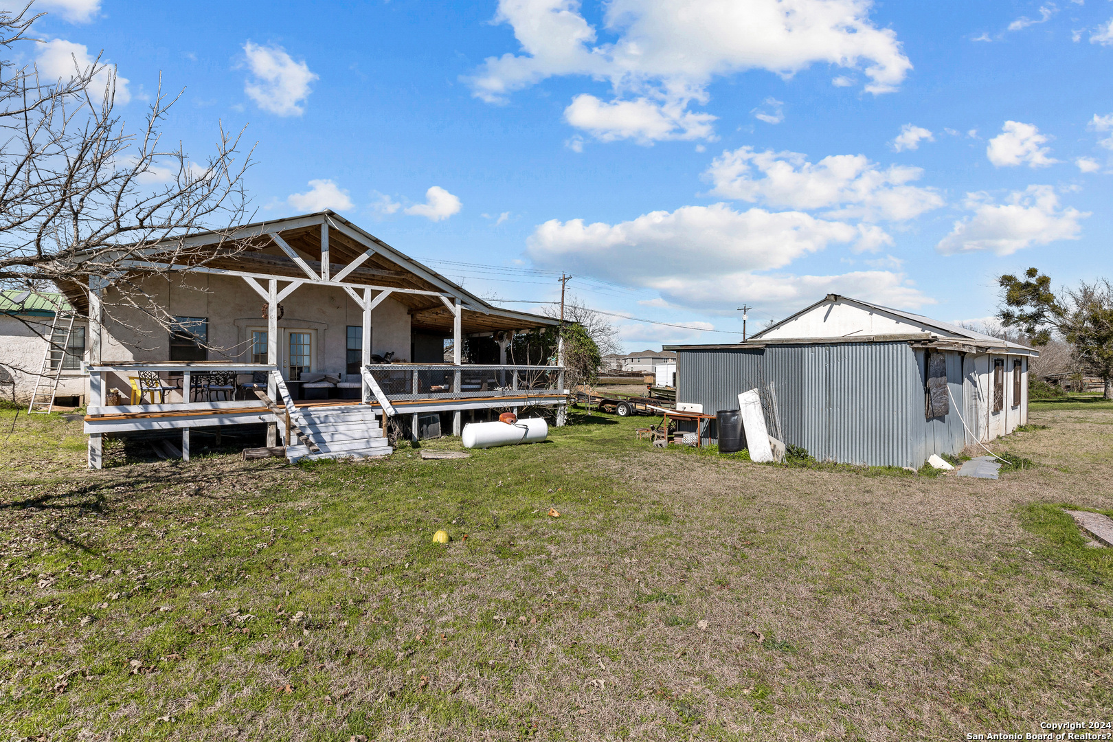 6048 Camino Real Maxwell TX 78656