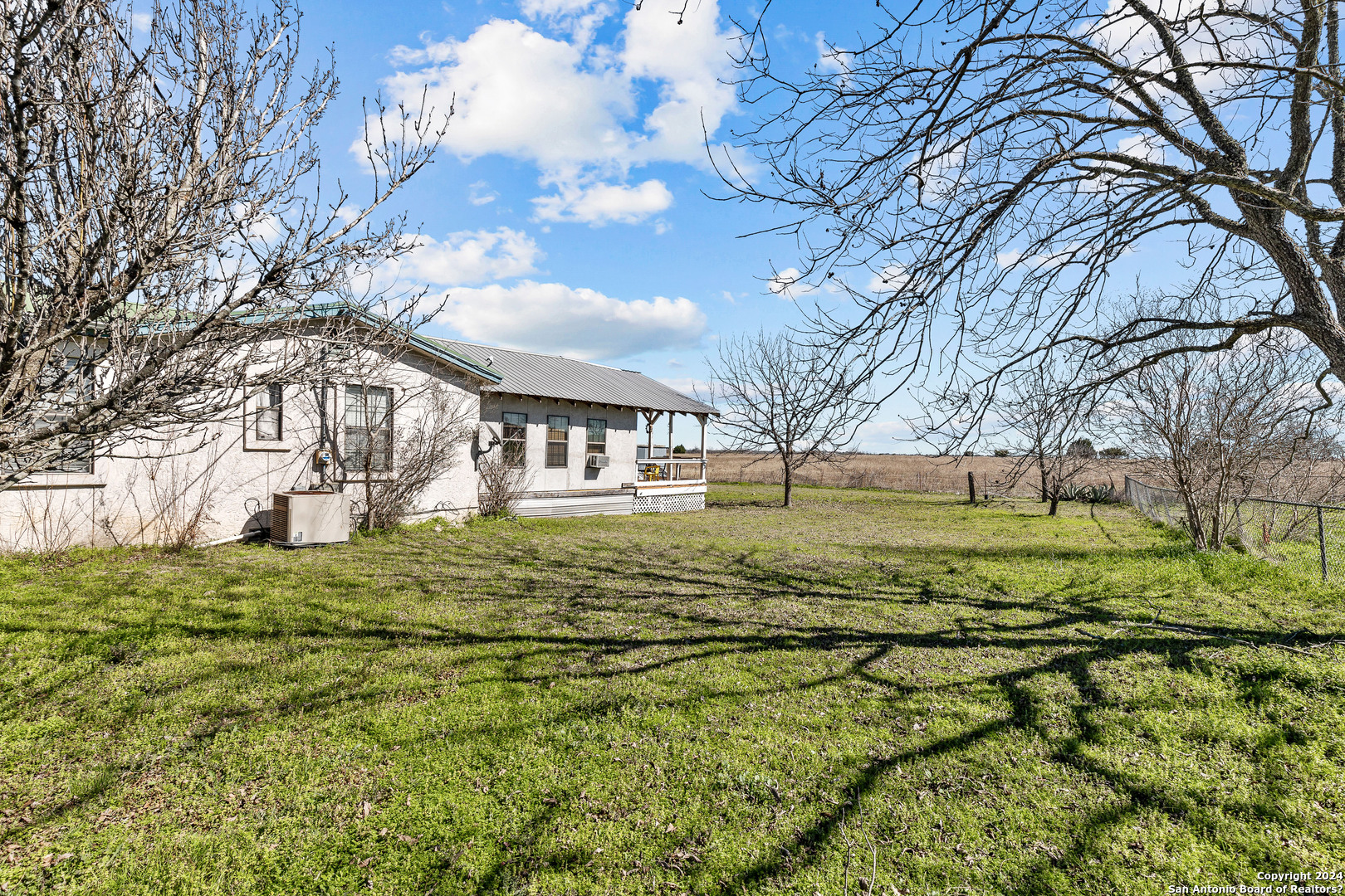 6048 Camino Real Maxwell TX 78656