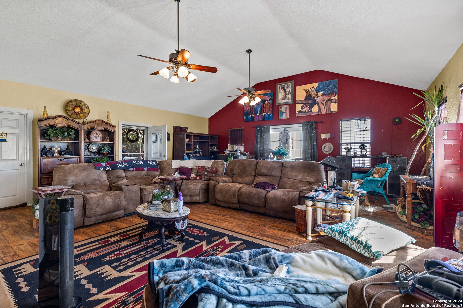 6048 Camino Real Maxwell TX 78656