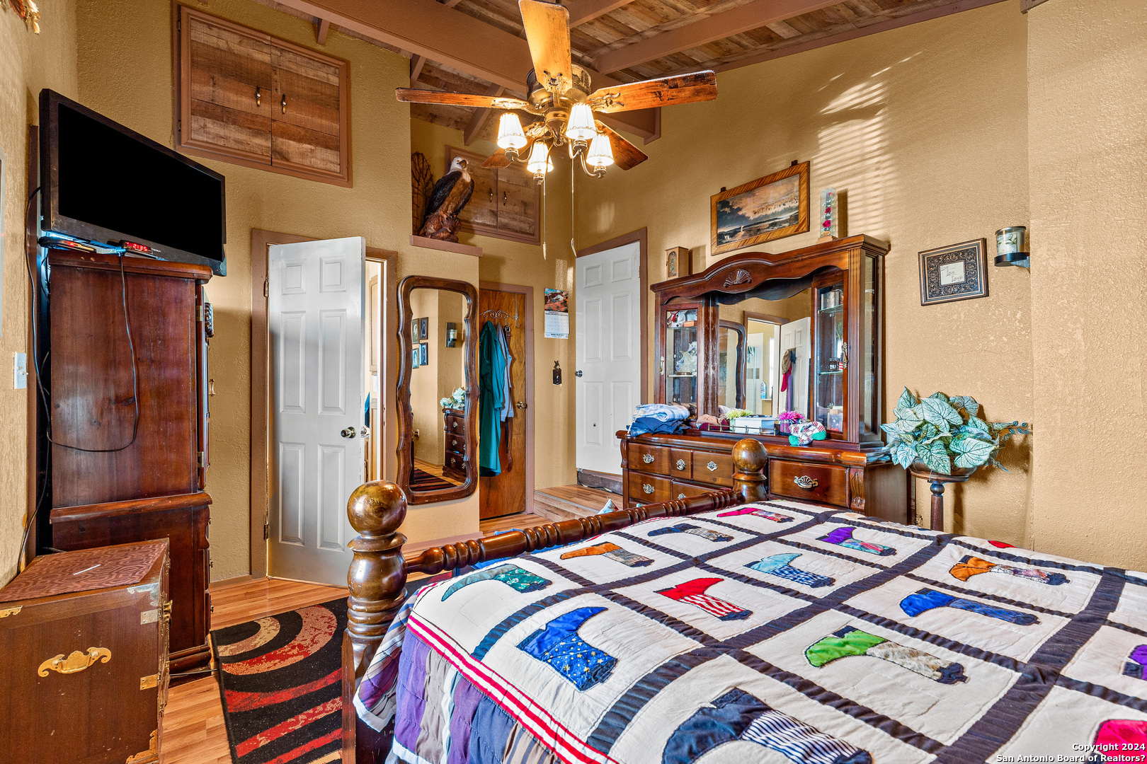 6048 Camino Real Maxwell TX 78656