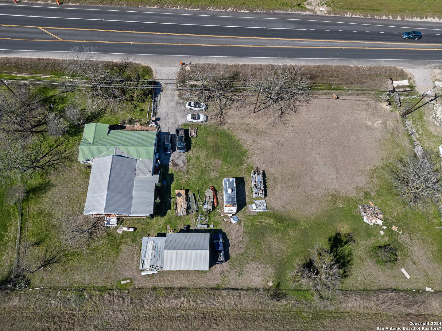 6048 Camino Real Maxwell TX 78656