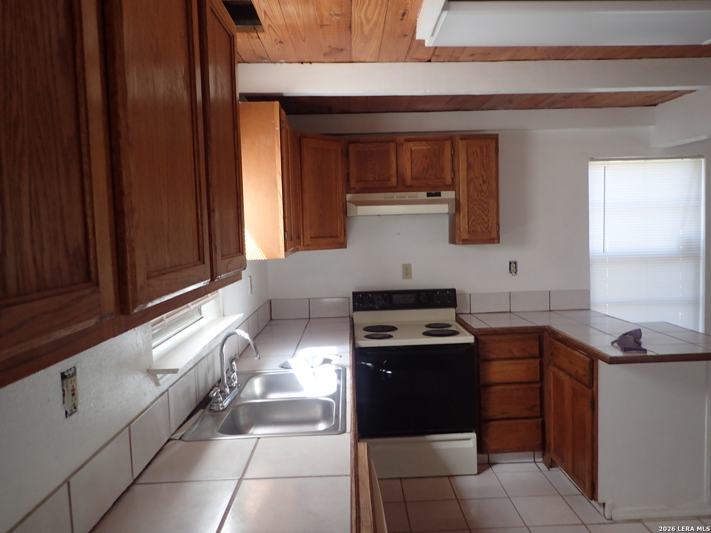 3351 County Road 265 Mico TX 78056