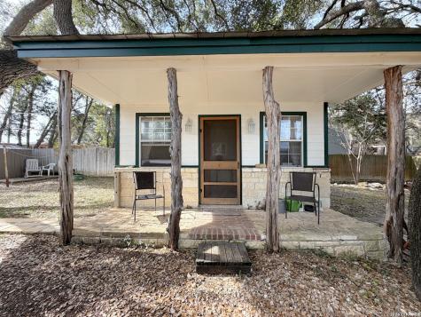 301 Canyon Edge Canyon Lake TX 78133