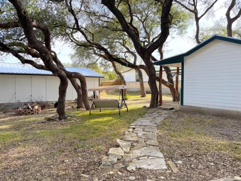 301 Canyon Edge Canyon Lake TX 78133