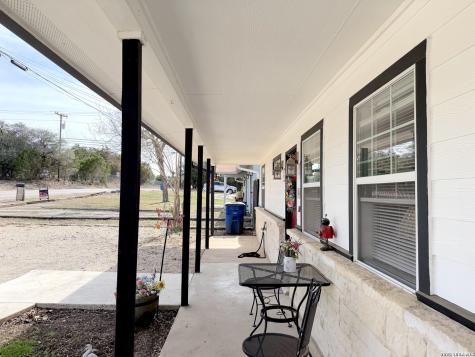 301 Canyon Edge Canyon Lake TX 78133