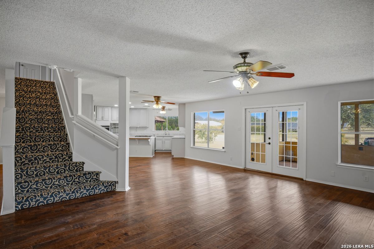 25 High Meadow Lytle TX 78052