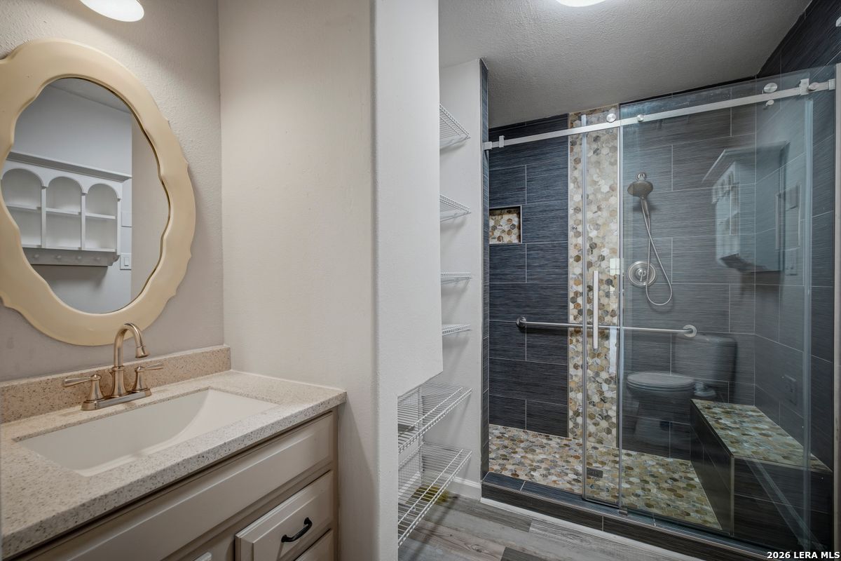 25 High Meadow Lytle TX 78052
