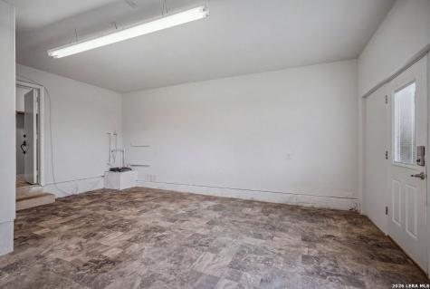 25 High Meadow Lytle TX 78052