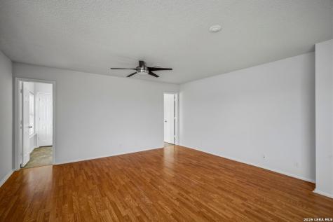 25 High Meadow Lytle TX 78052