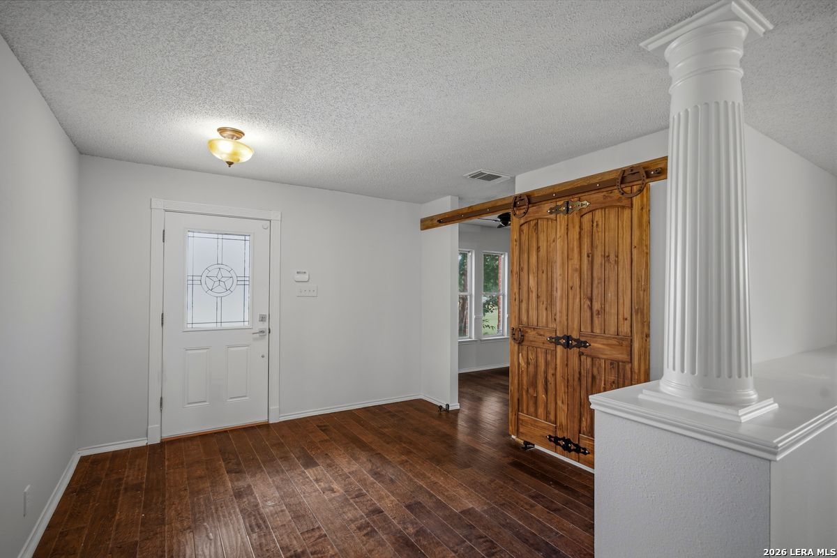 25 High Meadow Lytle TX 78052