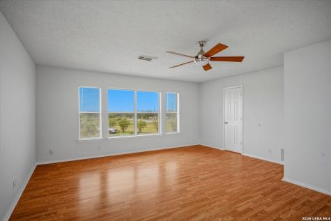 25 High Meadow Lytle TX 78052