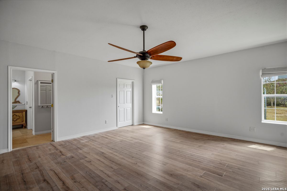 25 High Meadow Lytle TX 78052