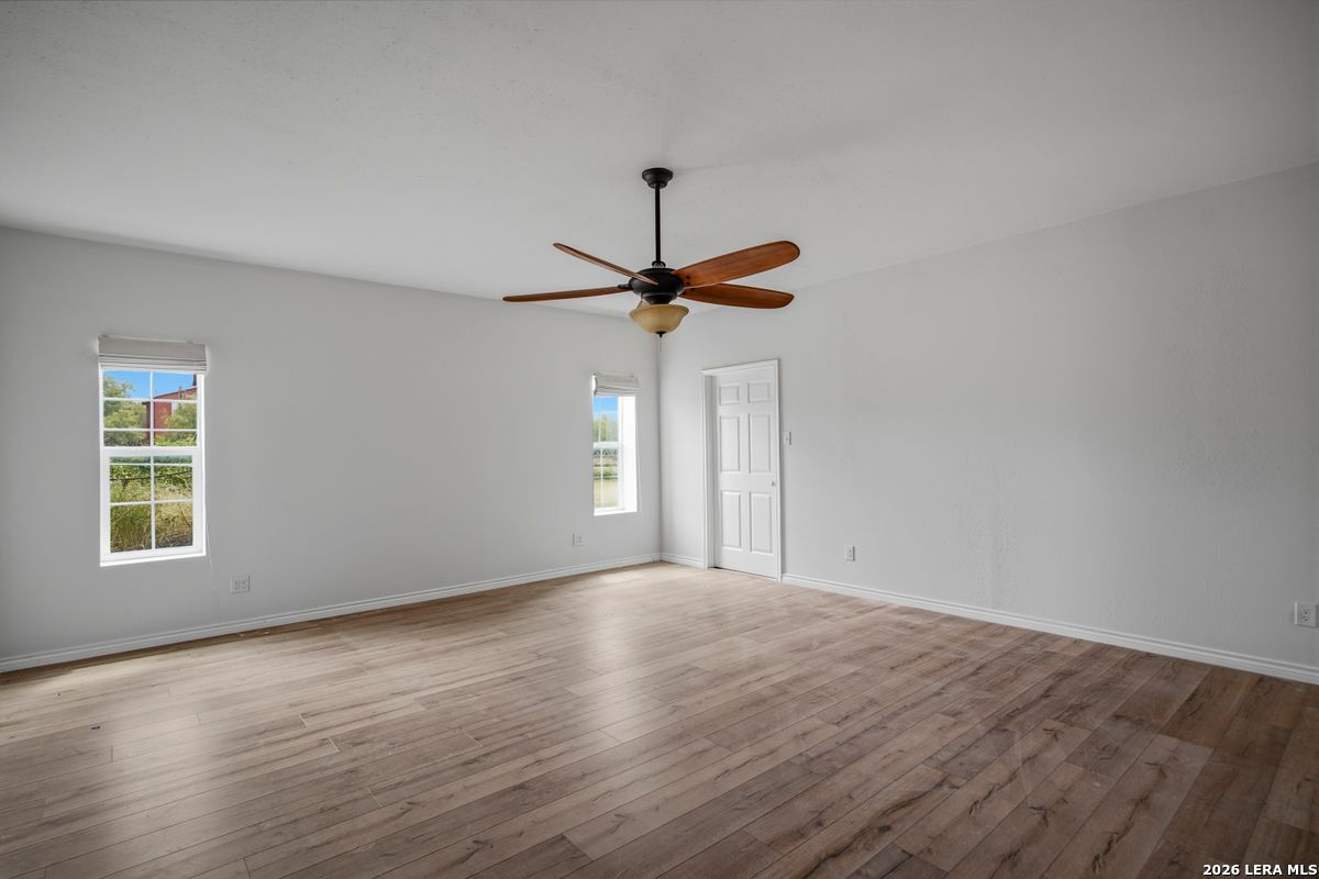 25 High Meadow Lytle TX 78052