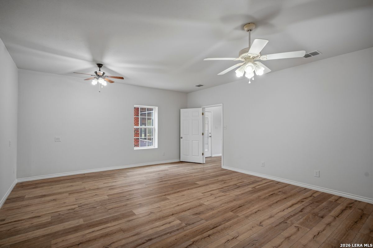 25 High Meadow Lytle TX 78052