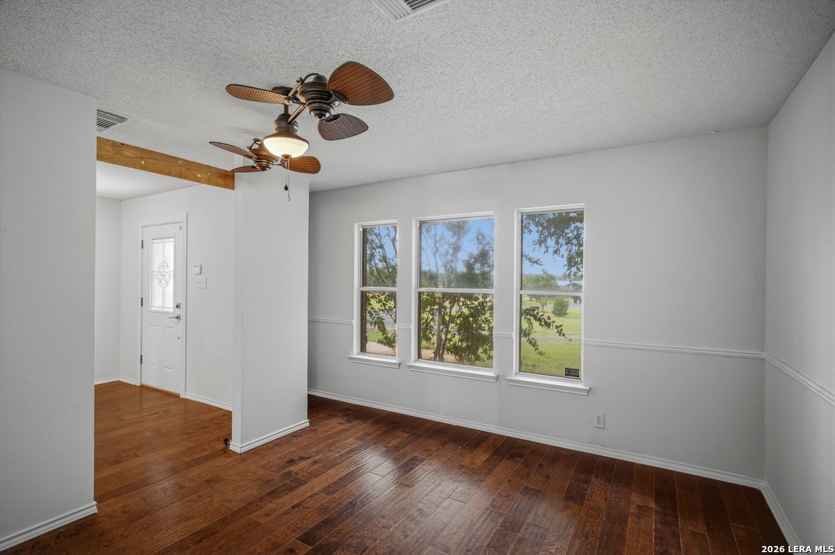25 High Meadow Lytle TX 78052