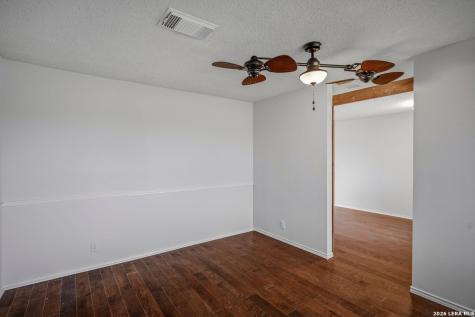 25 High Meadow Lytle TX 78052