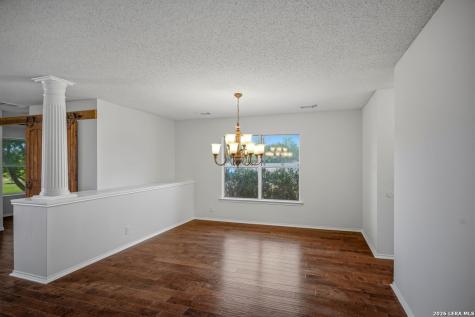 25 High Meadow Lytle TX 78052