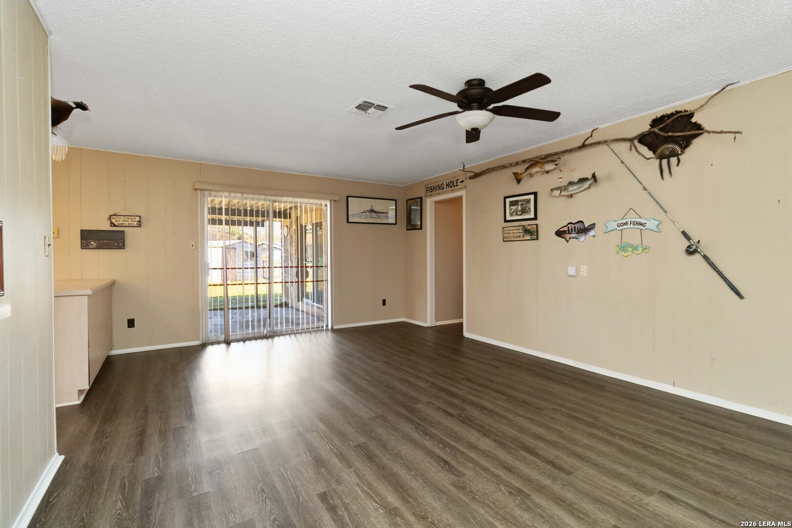 204 Norris Drive W Converse TX 78109