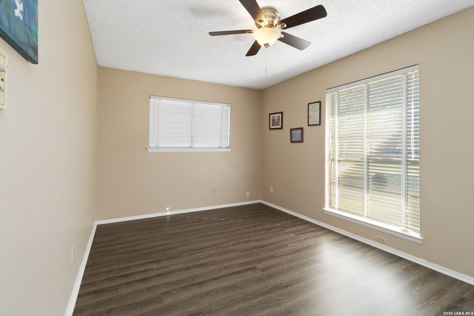 204 Norris Drive W Converse TX 78109