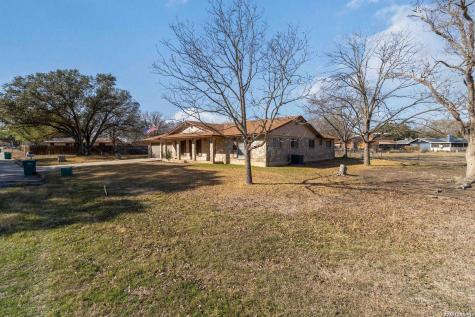 204 Norris Drive W Converse TX 78109