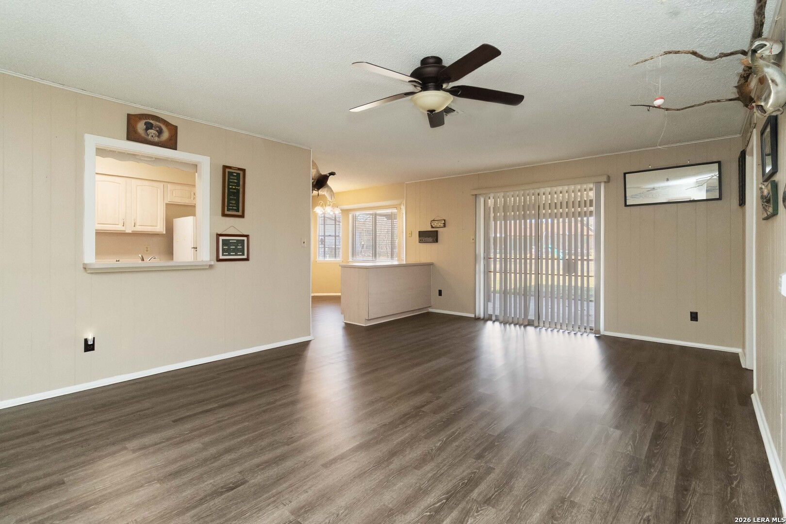204 Norris Drive W Converse TX 78109