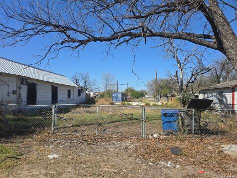 1011 Monterey San Antonio TX 78207