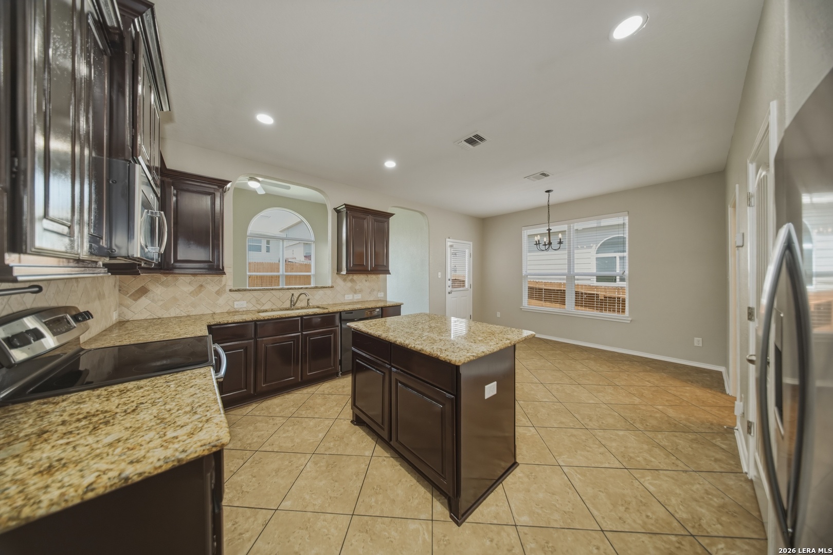 1023 Shasta Daisy San Antonio TX 78245