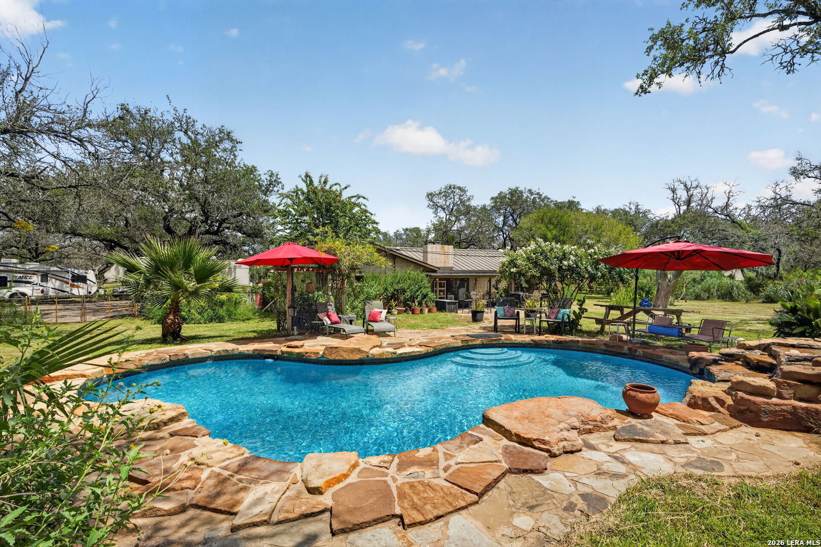 101 Cynthia Pleasanton TX 78064