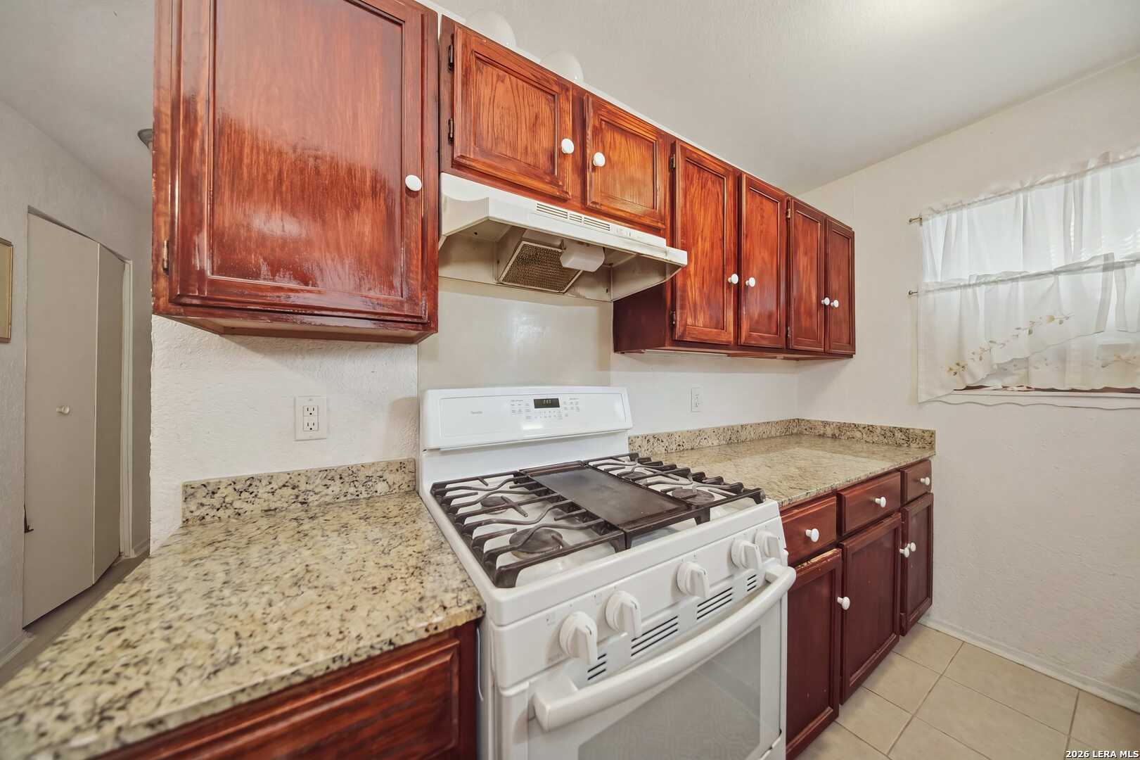 2135 Jim Bowie Drive San Antonio TX 78238