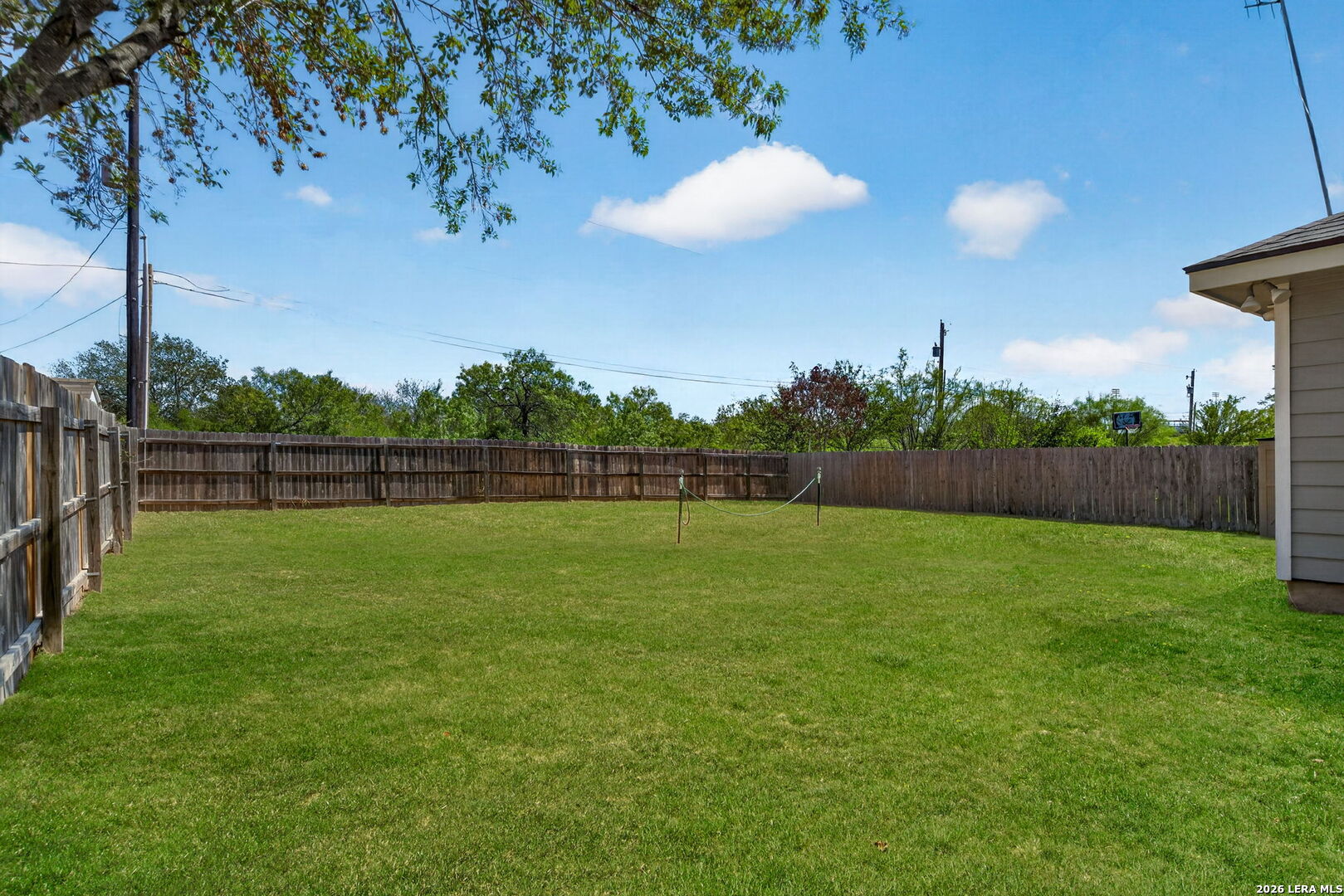 515 Indian Crossing Jourdanton TX 78026