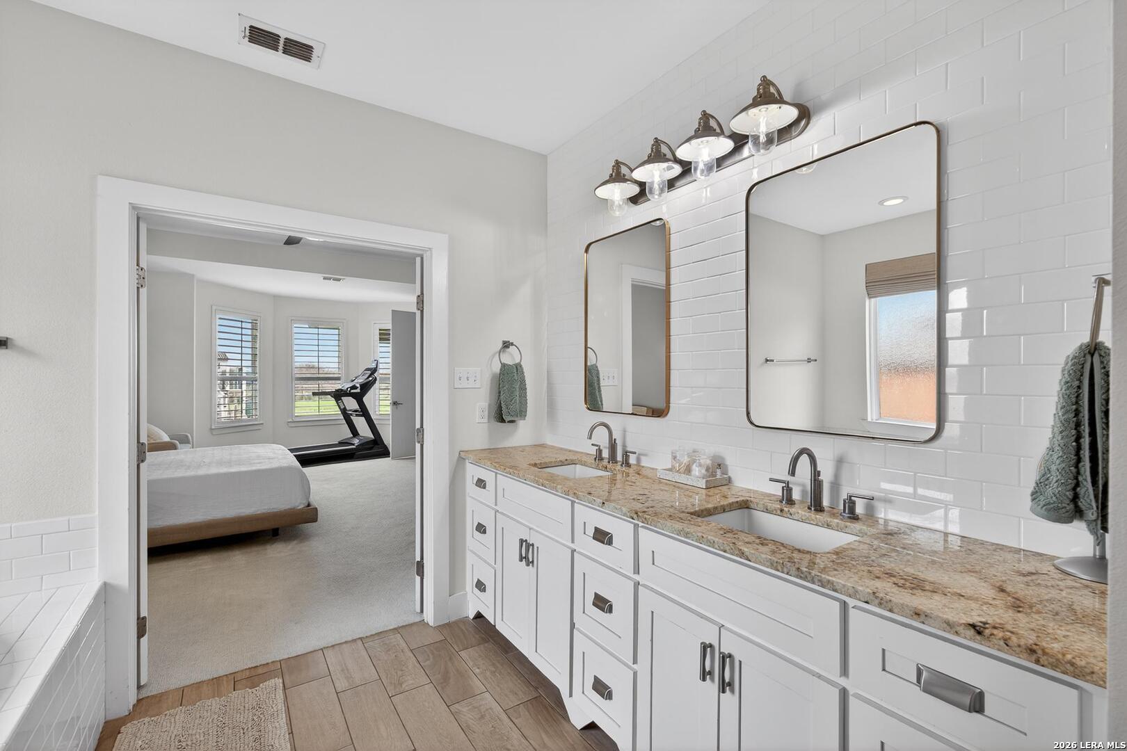 5830 Lago Vista Corpus Christi TX 78414