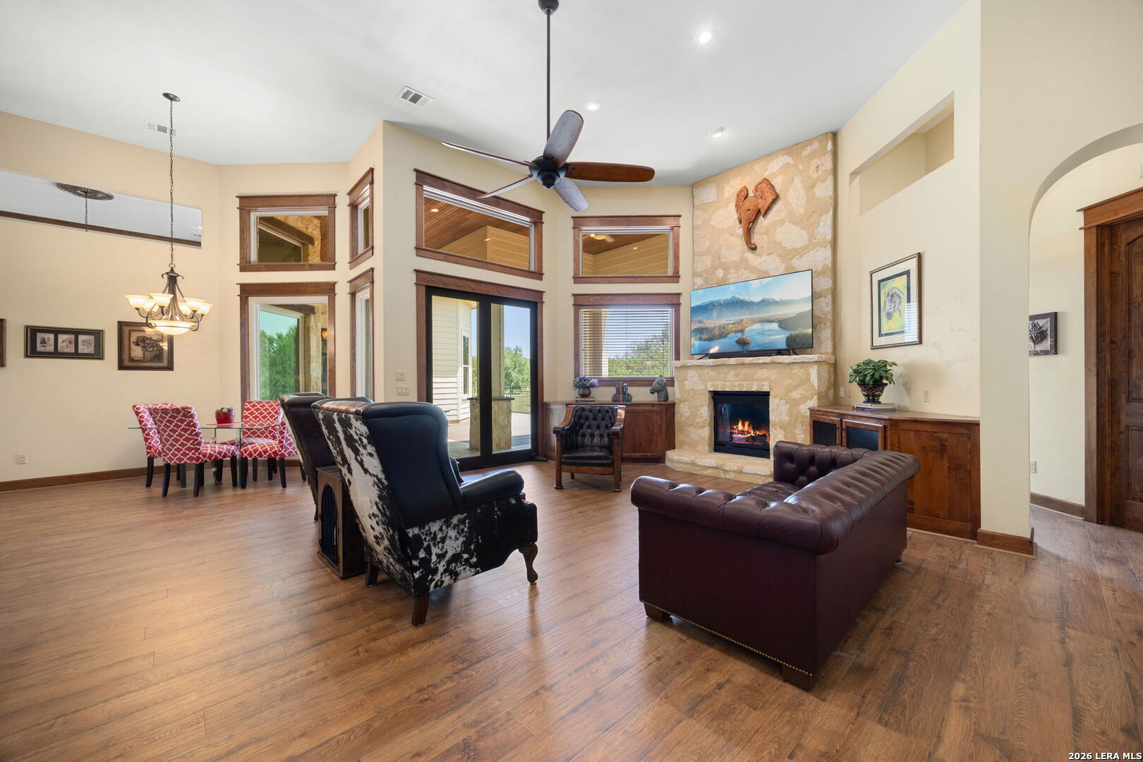 315 Hacienda Place Dripping Springs TX 78620