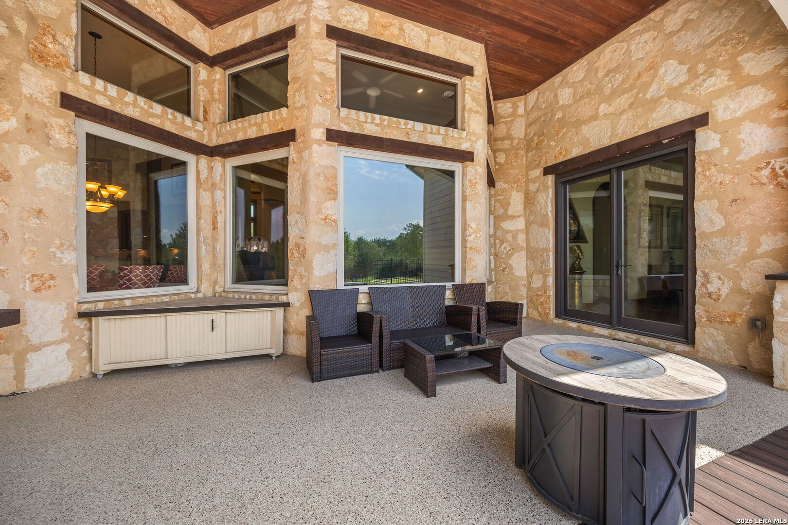 315 Hacienda Place Dripping Springs TX 78620